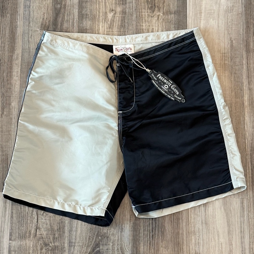 Freenote Cloth Shifter BoardShort Black Combo - Size 33 - New with Tags